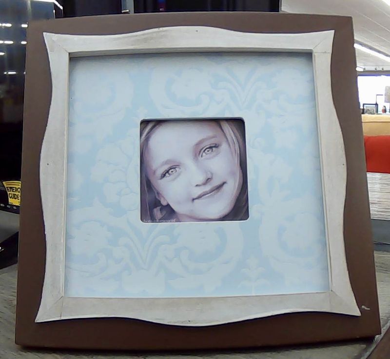PICTURE FRAME