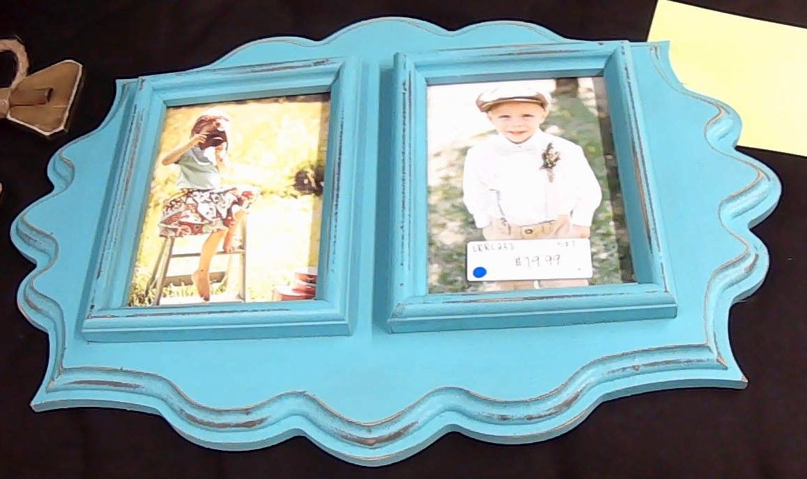 2 5X7 PICUTRE FRAMES