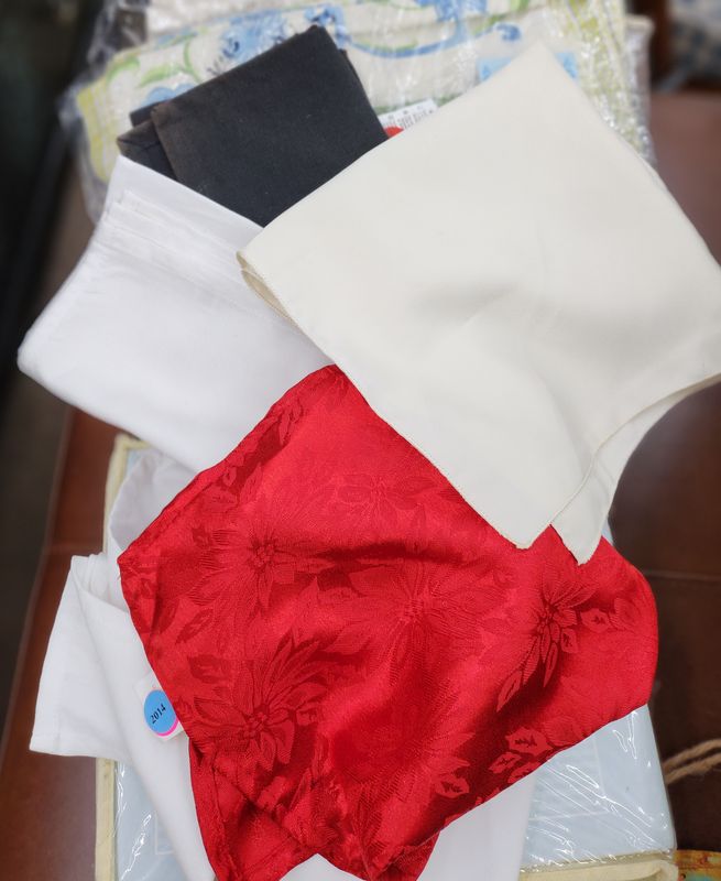 NAPKINS / PLACEMATS