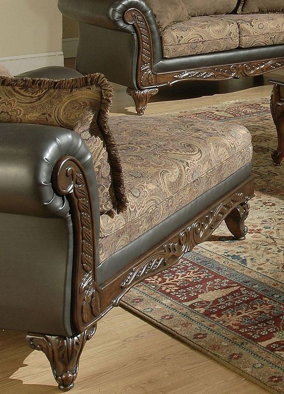 CHAISE