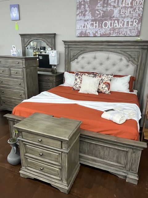 Highland Park King Bed