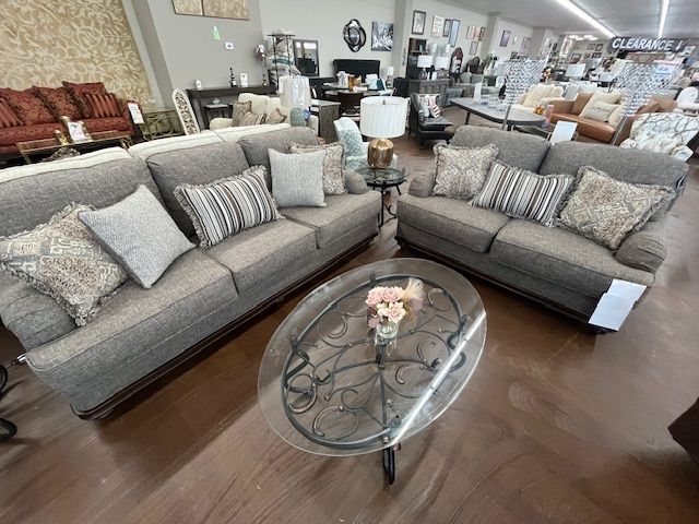 LOVESEAT