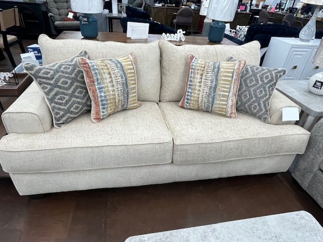 LOVESEAT