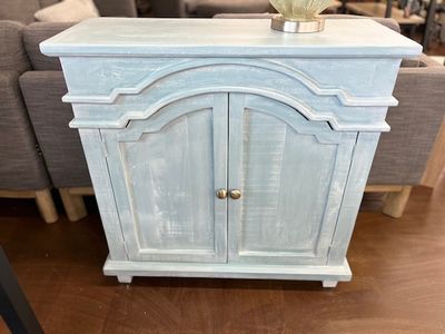 Table accent