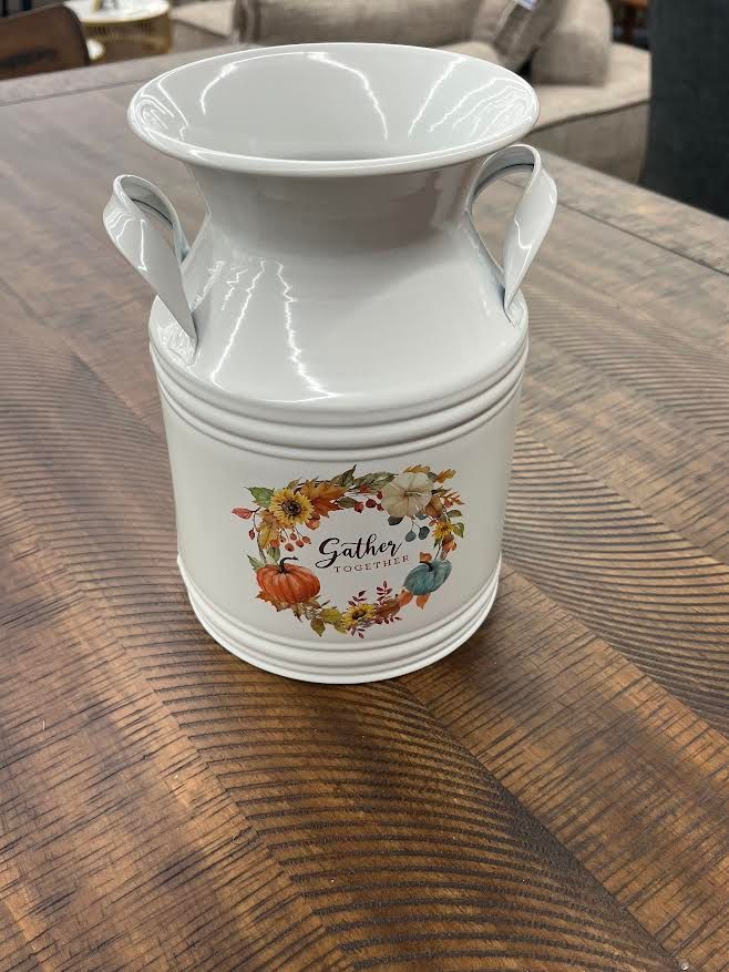 WHITE MILK JUG / GATHER