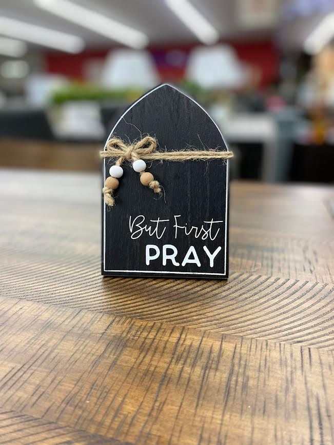 Pray Table Decor