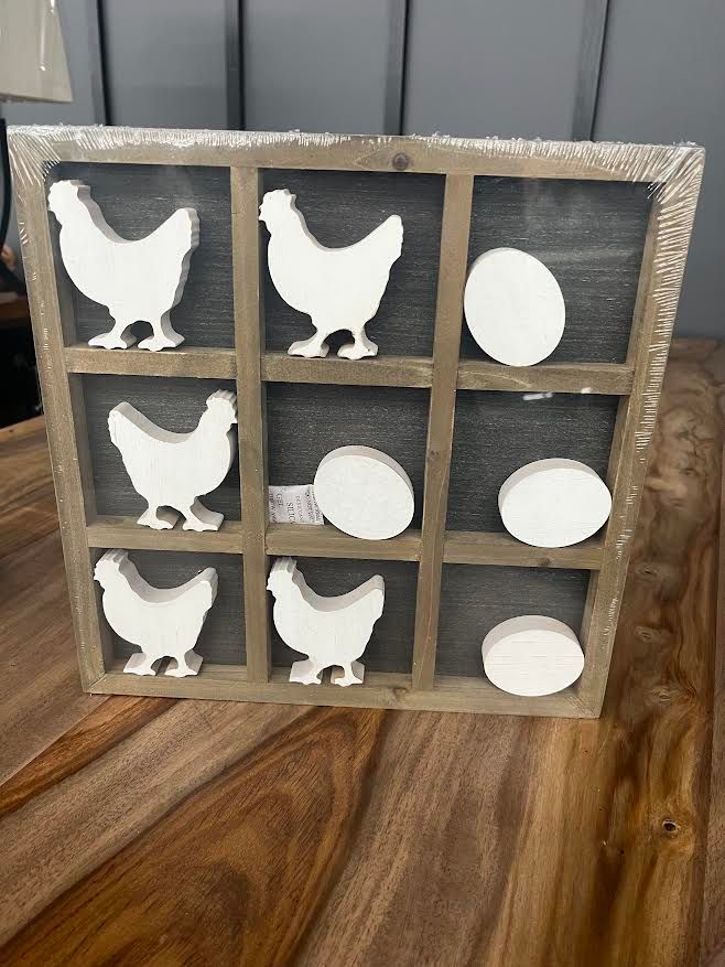 CHICKEN & EGG TICK-TACK-TOE