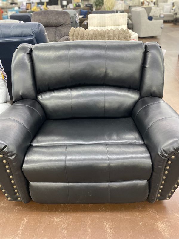 OVERSIZED RECLINER