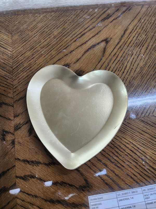 GOLD HEART TRAY