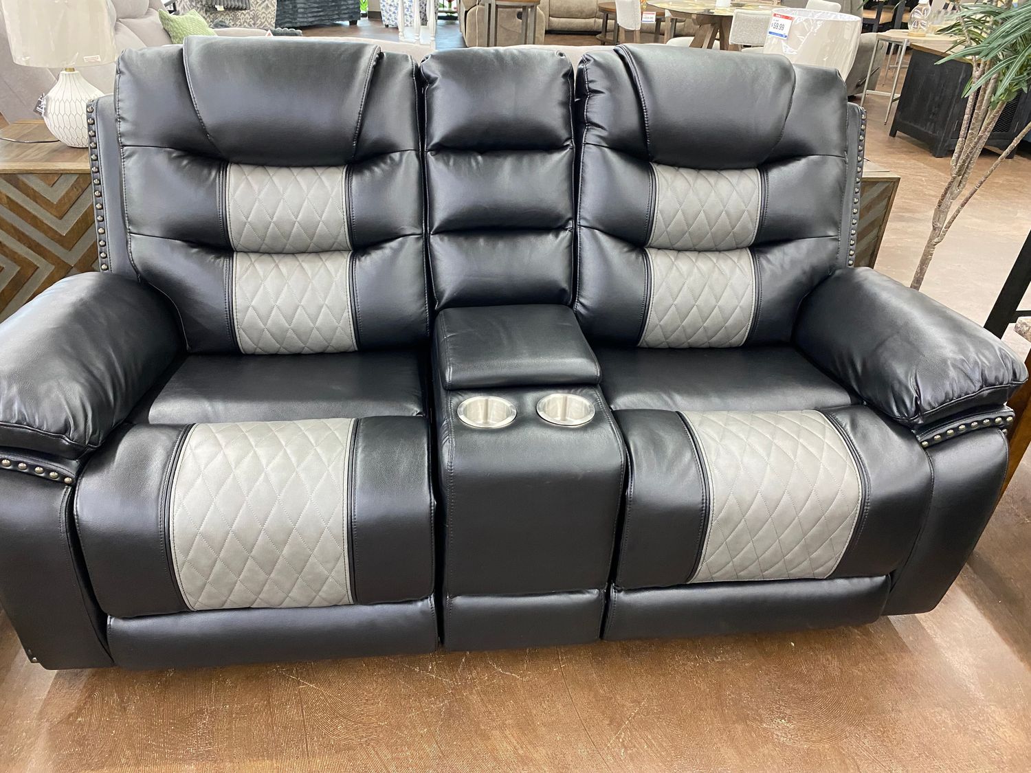 Nikko Reclining Loveseat