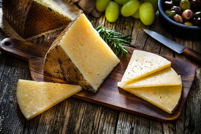 Queso y embutido