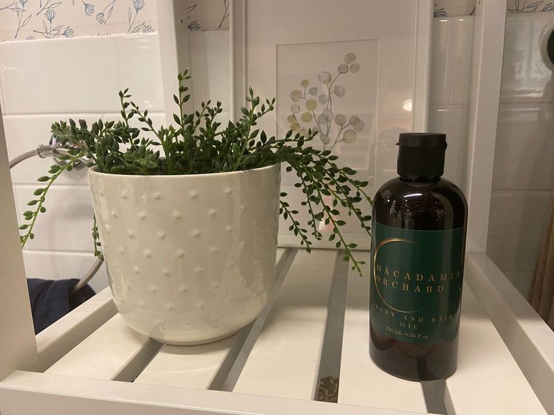 The Benefits of Using Macadamia Orchard Body and Hair Oil as Your Go-To Body Oil