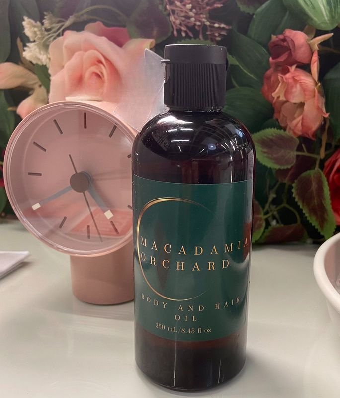 The Best Body Oil for Dry Skin: Macadamia Orchard Body and Hair Oil