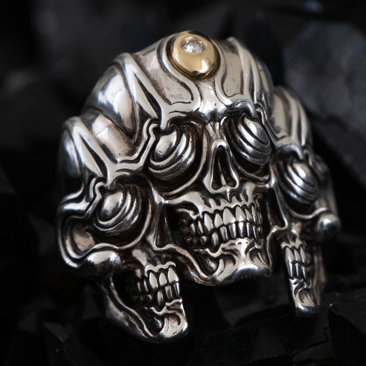 Split Chrysalis Skull Ring
