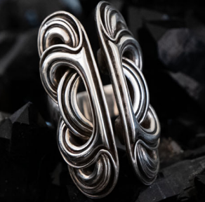 Moment Split Ring