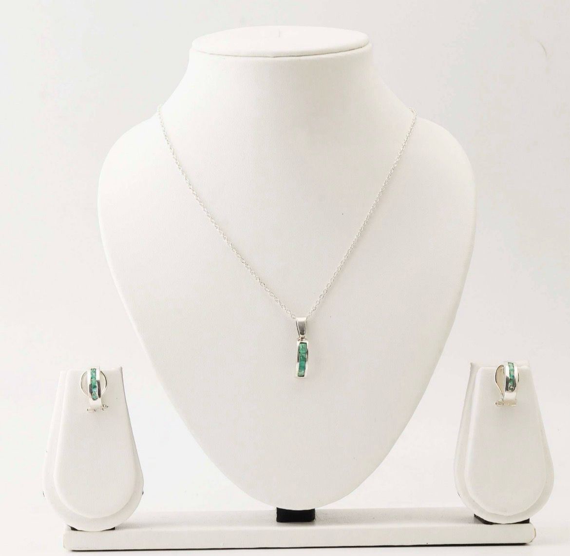 Set Emerald Dangling with Pendant &amp; Earrings in Italian Silver