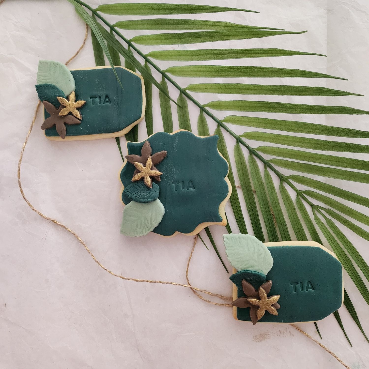 Place card cookies- each cookie has a custom name