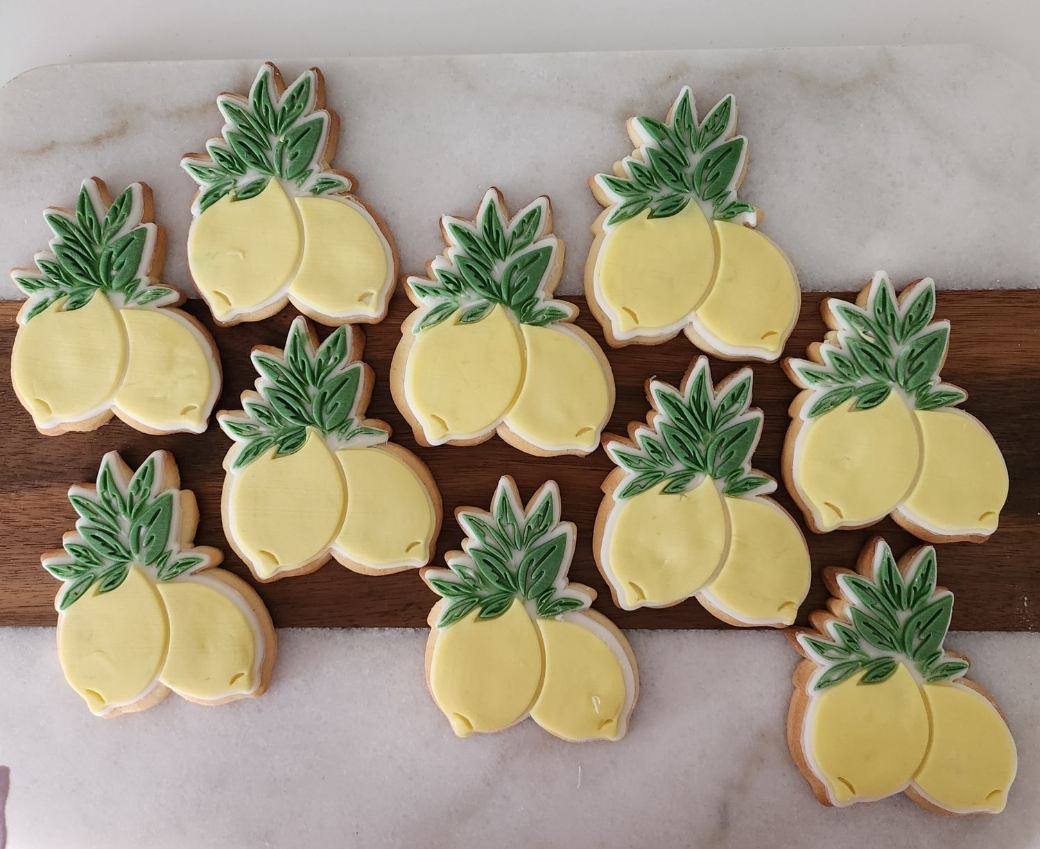 Bunch of lemons cookie