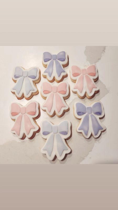Bow cookie 