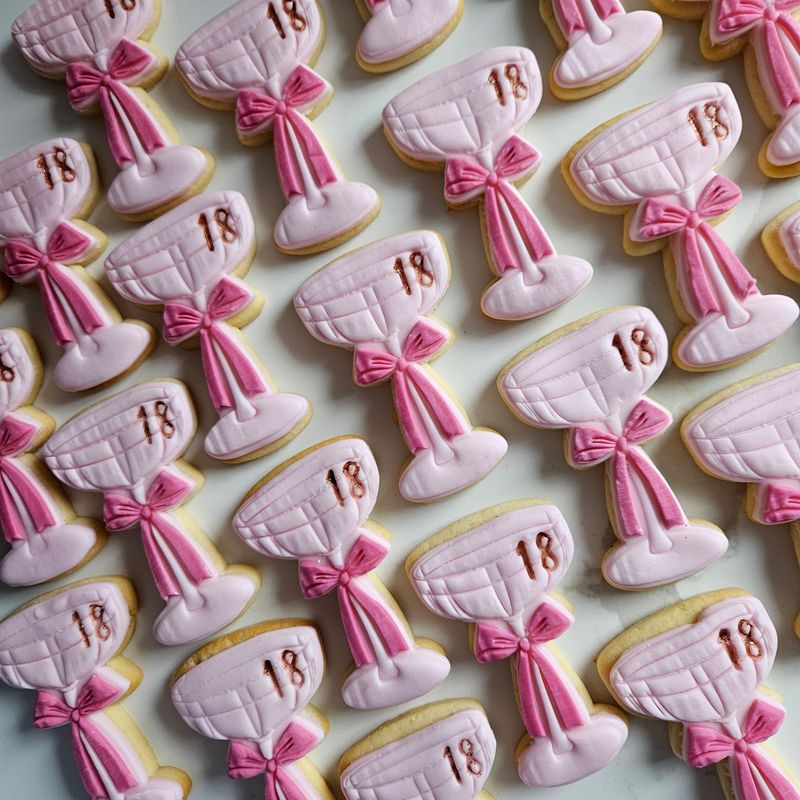 Champagne glass cookie
