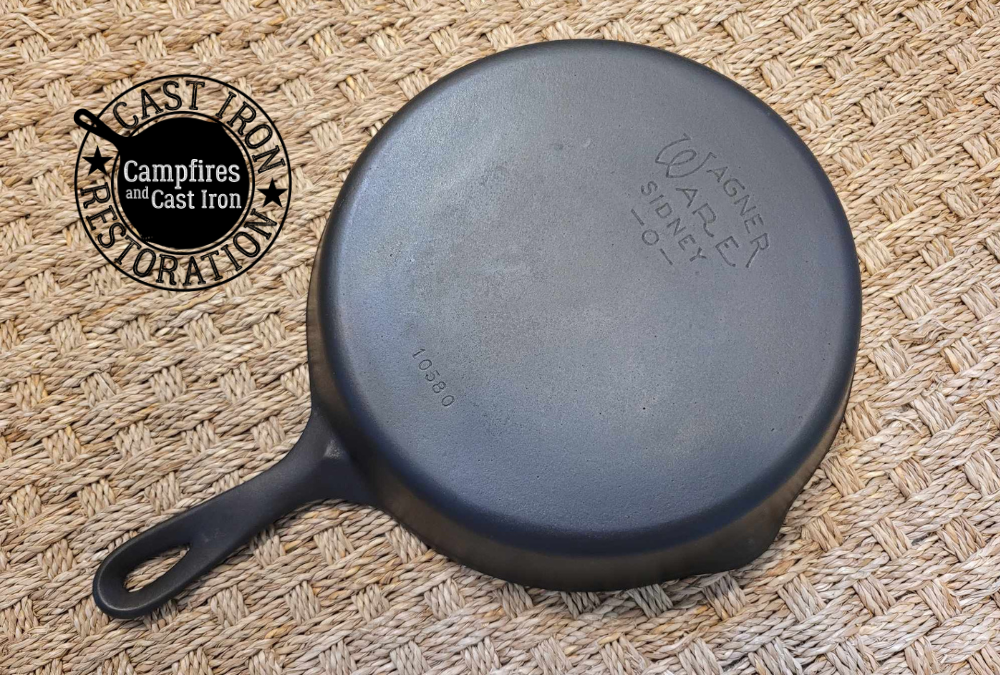 Wagner Ware #8 Stylized Logo Cast Iron Skillet