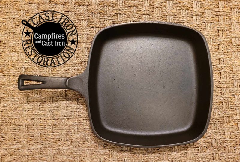 Unmarked Wagner Cast Iron Square Skillet (1960s)