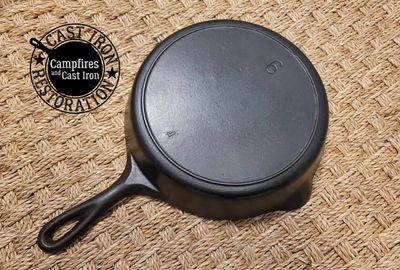 Single-Notch Lodge #6 Cast Iron Skillet (1930s)