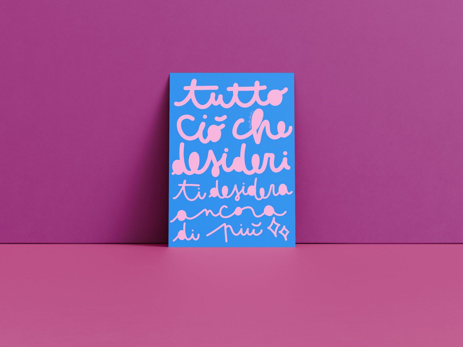 Amorino di Mucho Amor con la frase "tutto ciò che desideri ti desidera ancora di più", biglietto in…