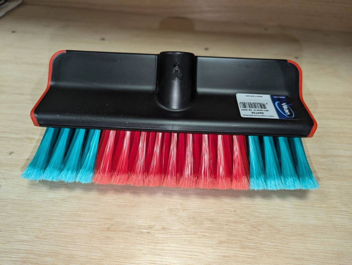 Vikan Hi-Lo Angle Brush 280mm