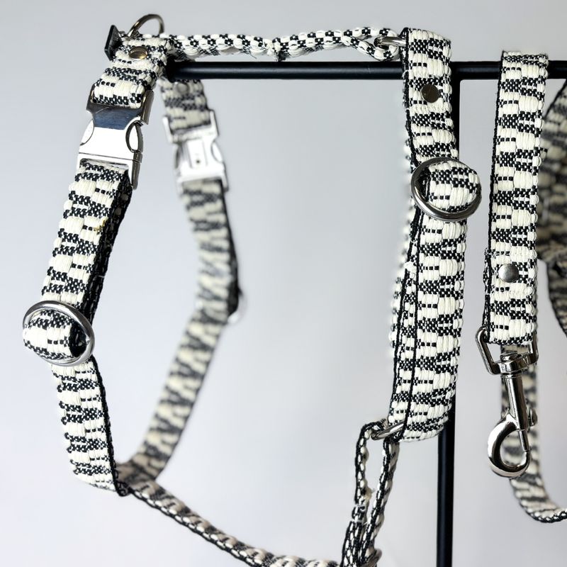 Handgefertigtes Hundegeschirr „City Vibes“ – für Alltag & Abenteuer