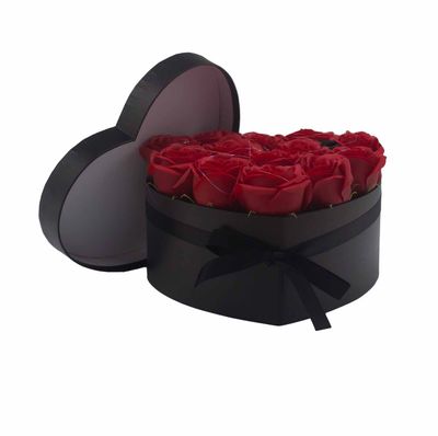 Caja de Regalo de Flores de Jabon - 13 Rosas Rojas - Corazon