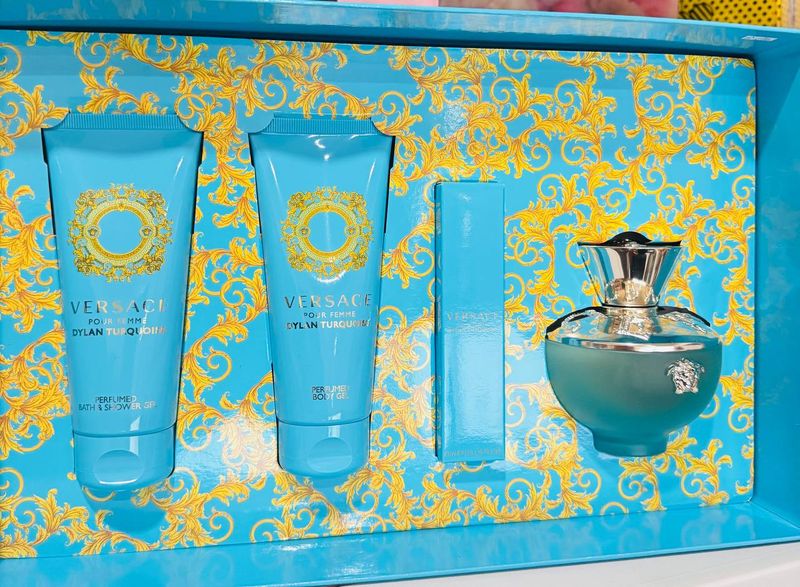 Versace Dylan Turquoise Pour Femme 3.4 oz Eau de Toilette Spay Travel spar 10 ml Body gel and bath shower gel