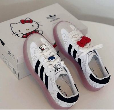 Sneakers - Lady's