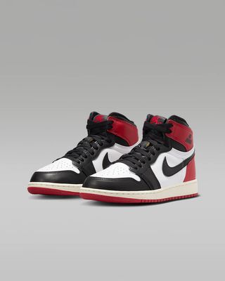 Sneakers - Men's