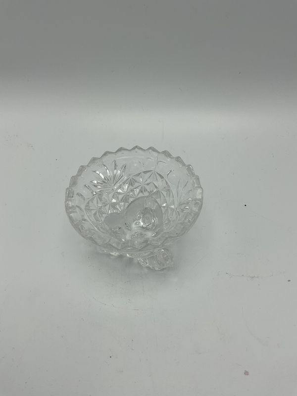 Hofbauer Byrnes 3 footed bird trinket bowl
