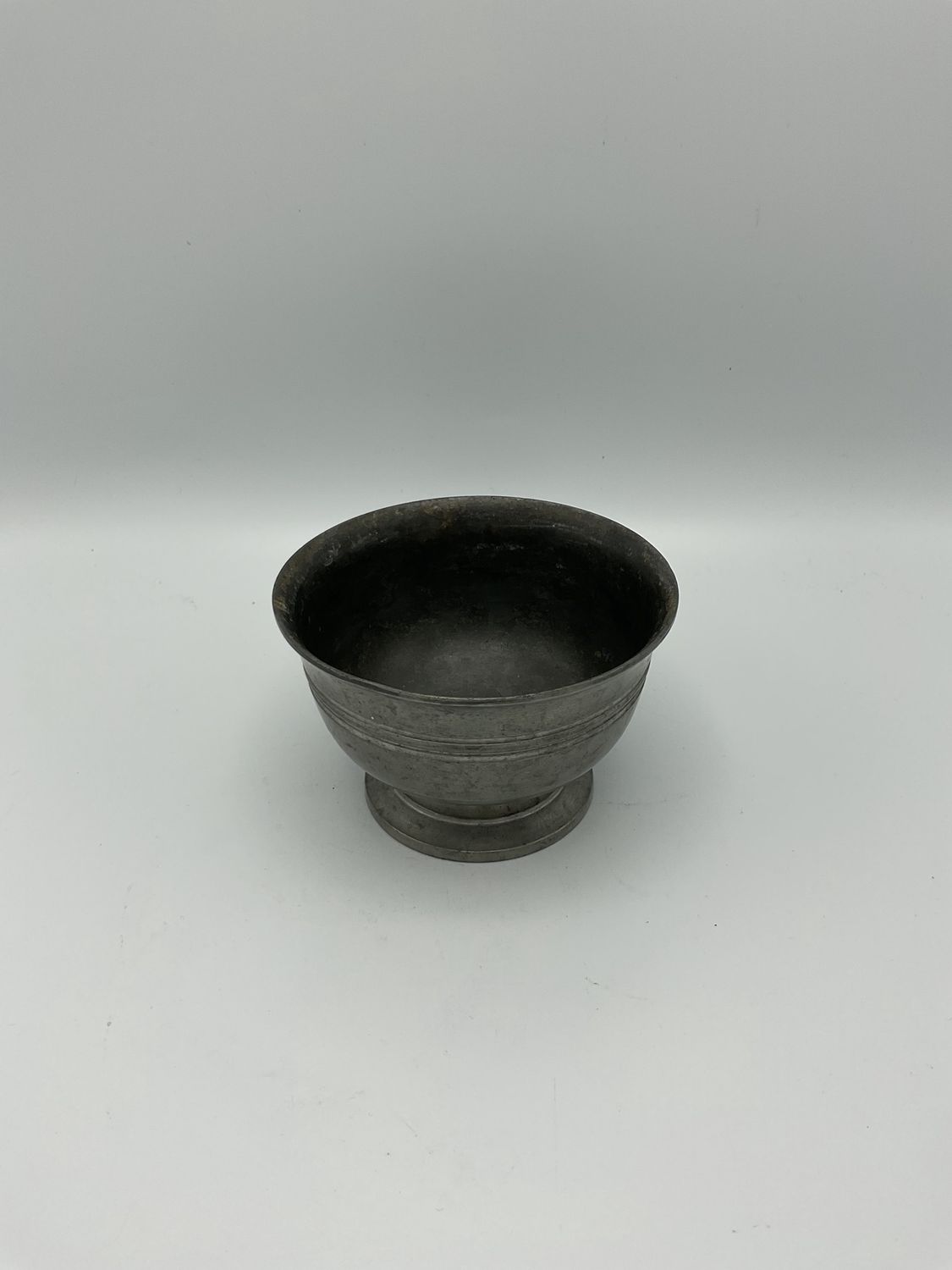 Reed &amp; Barton pewter bowl - 3in tall
