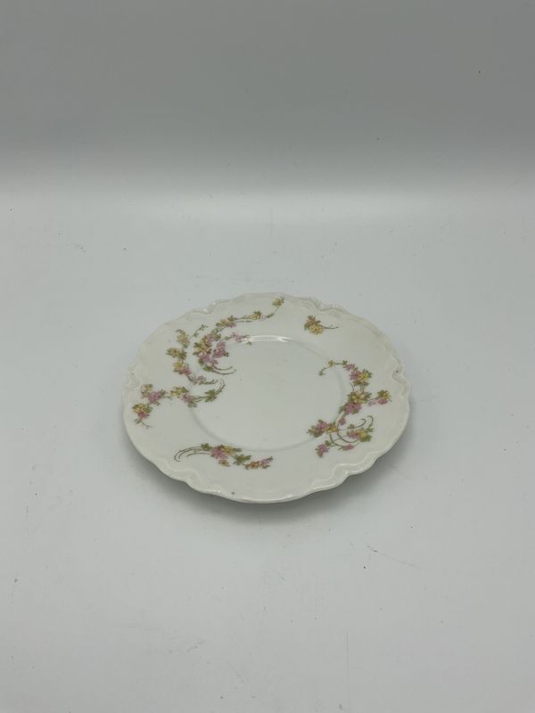 Haviland &amp; co Norma pattern bread plate