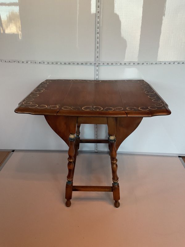 Vintage Hand-Painted Drop-Leaf Gateleg Table, Scalloped Edge &amp; Turned Legs