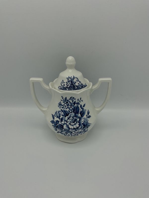 Royal Staffordshire lidded sugar bowl