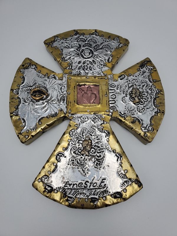 Ernesto E. milagro tin cross