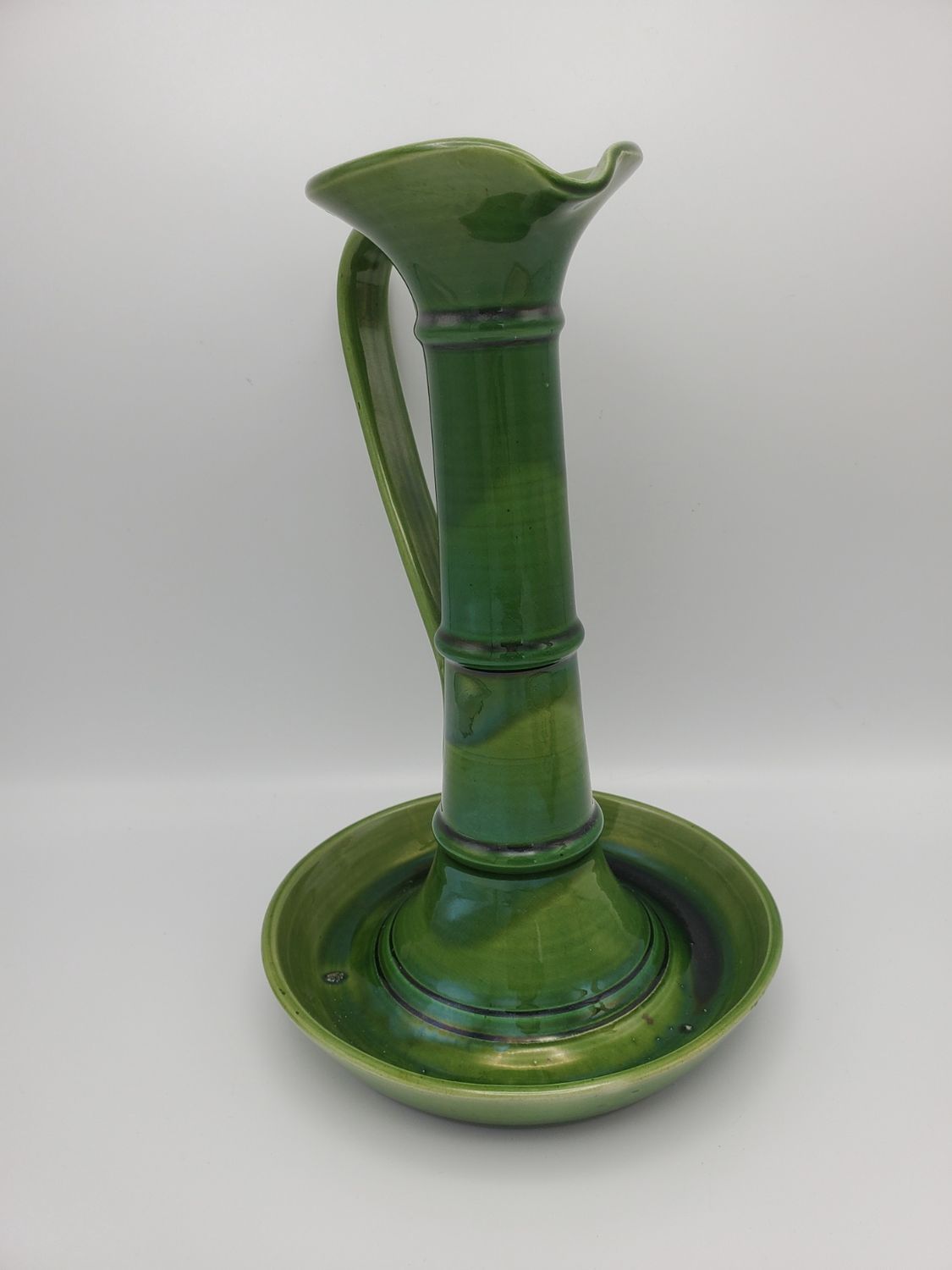 Green pitcher w/ attached basin vase