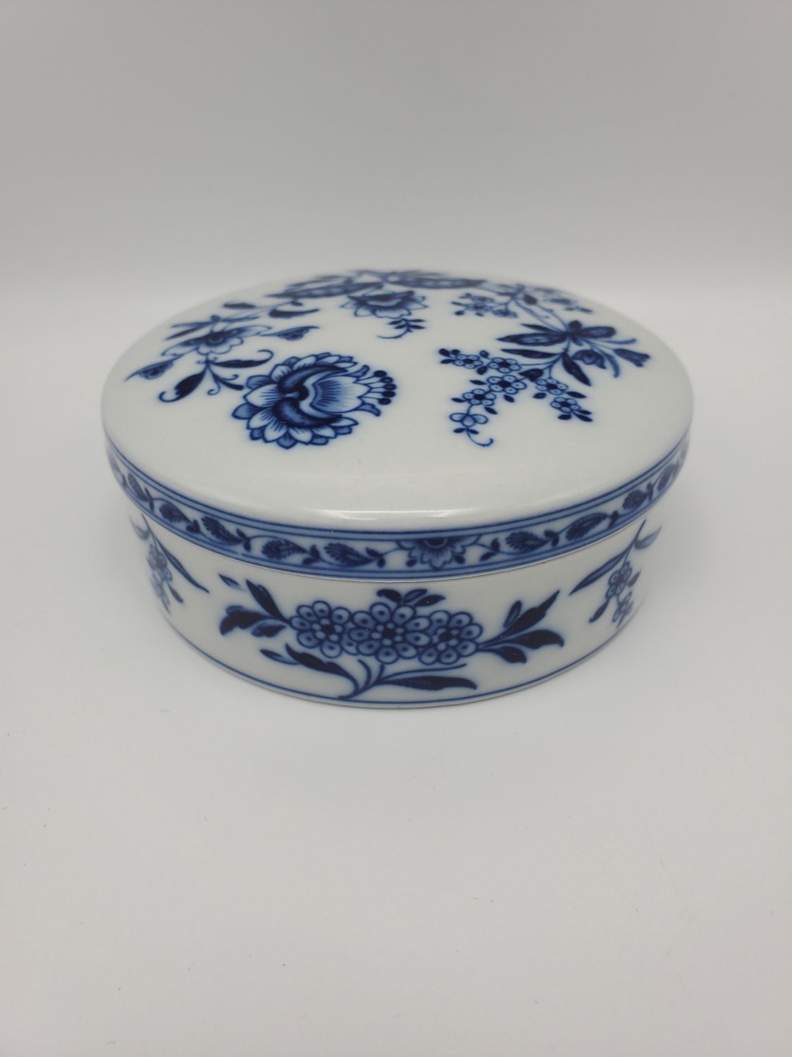 Margao Vista Alegre Vintage Flowers Jewelry Box