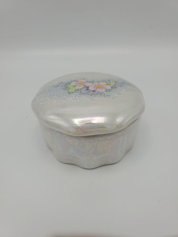 Iridescent Pearl Vintage Flower Jewelry Box
