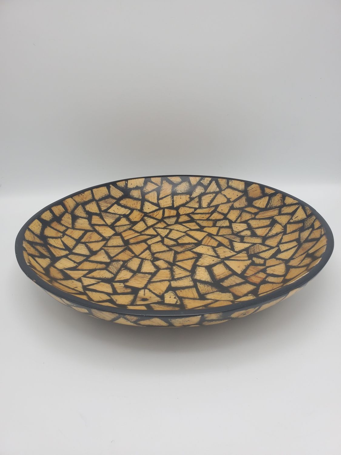Tumandok Crafts Inds. shallow bowl