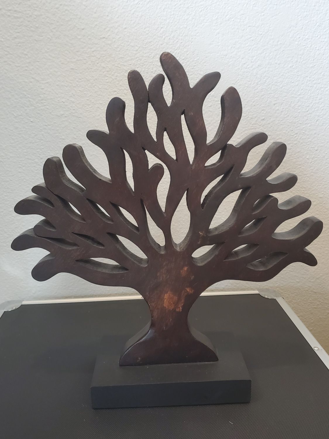 Tree statue hand carved