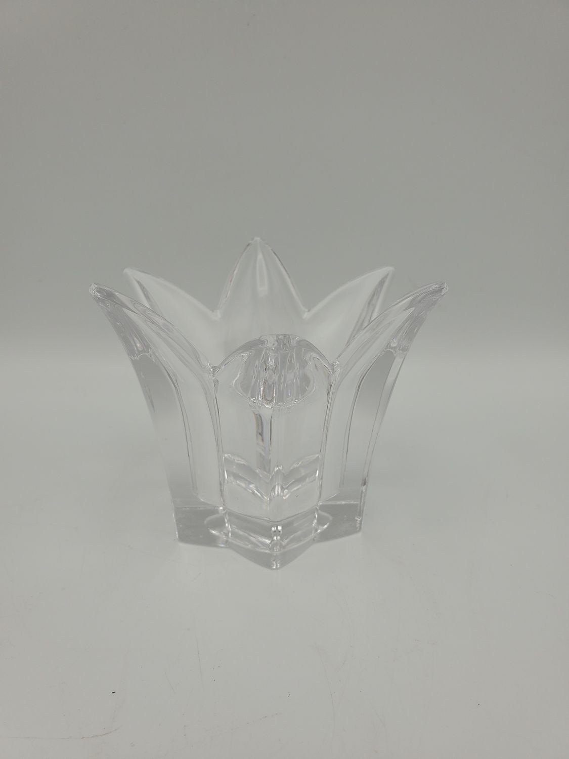 6 petal flower crystal candle holder