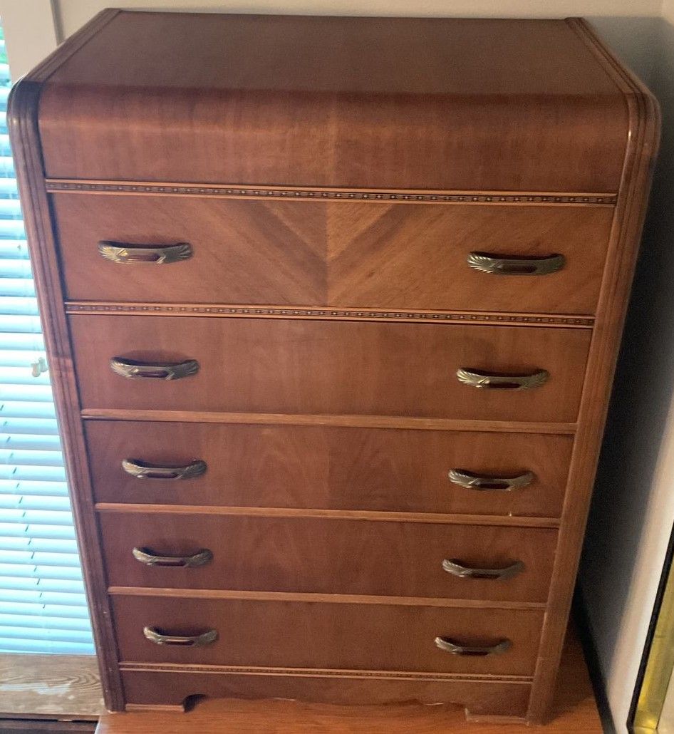 F.S. Harmon Mfg. Co. Vintage Dresser