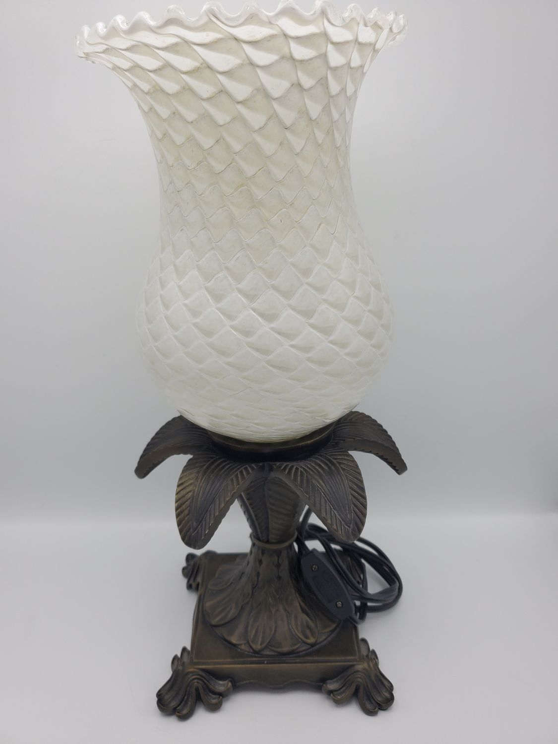 Pineapple Bronze Leaves Glass Table Lamp