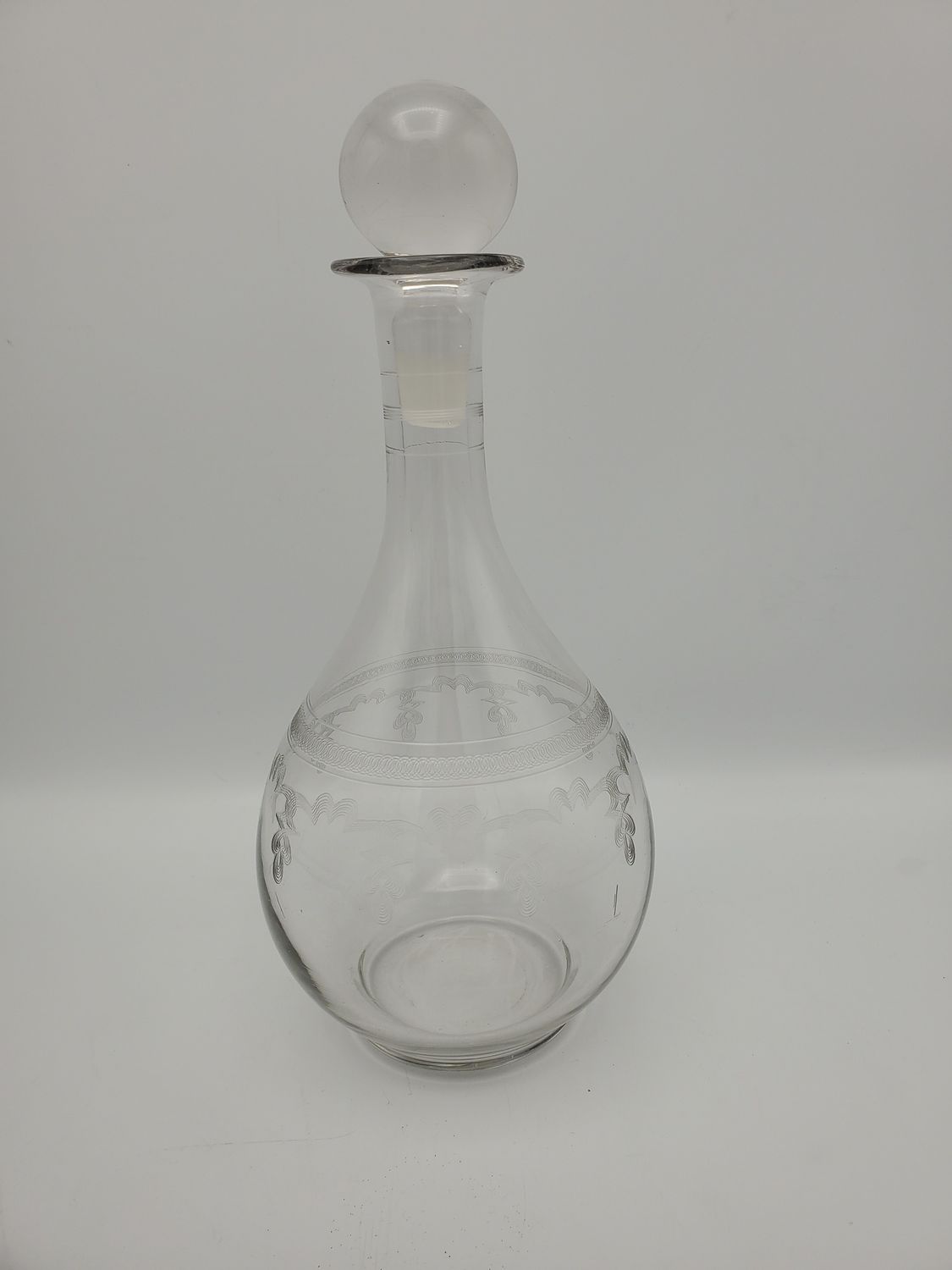 Clear frosted etched design decanter, 10 in