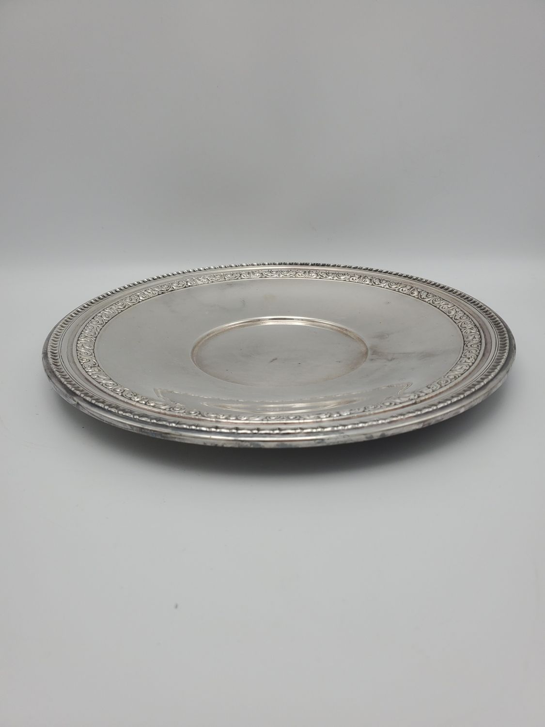 Reed &amp; Barton Silverplate Round Bread/Service Tray